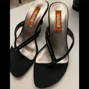 Vintage y2k unlisted thong heel size 7